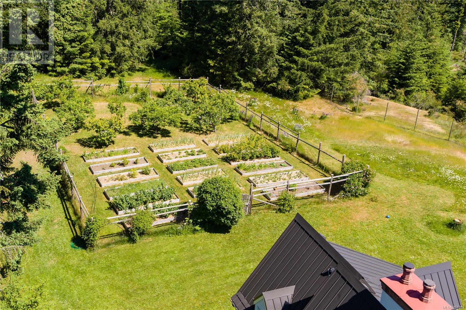  377 Seymour Heights, Salt Spring