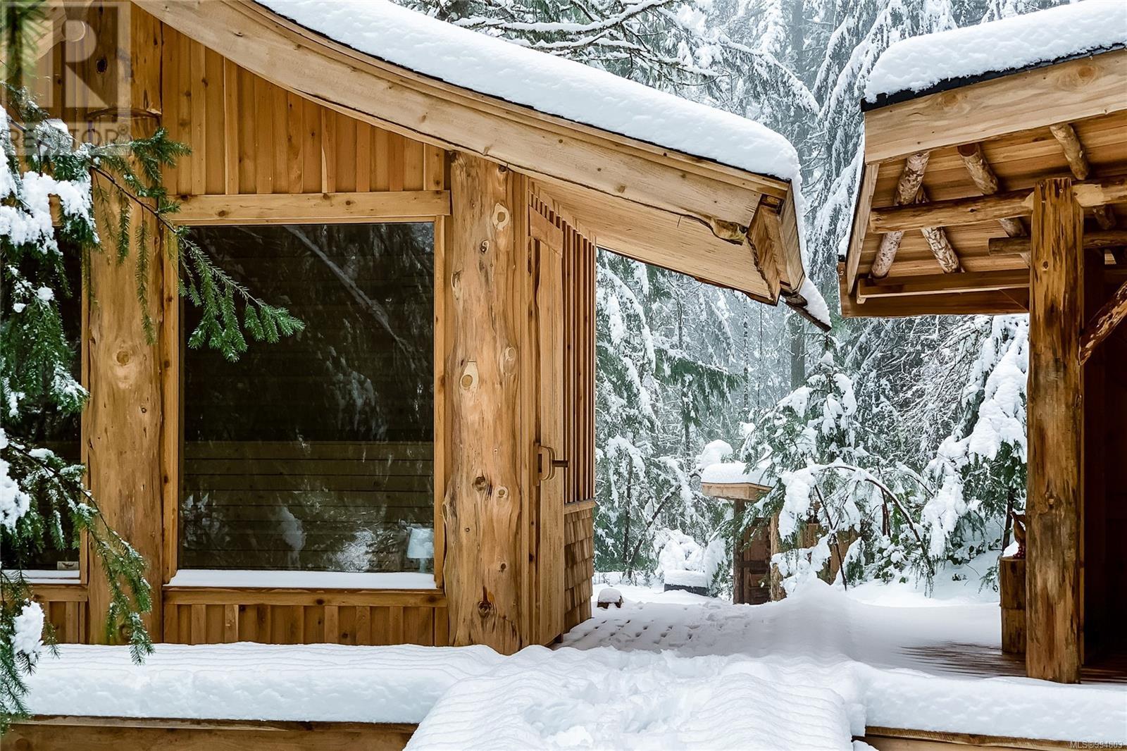  377 Seymour Heights, Salt Spring