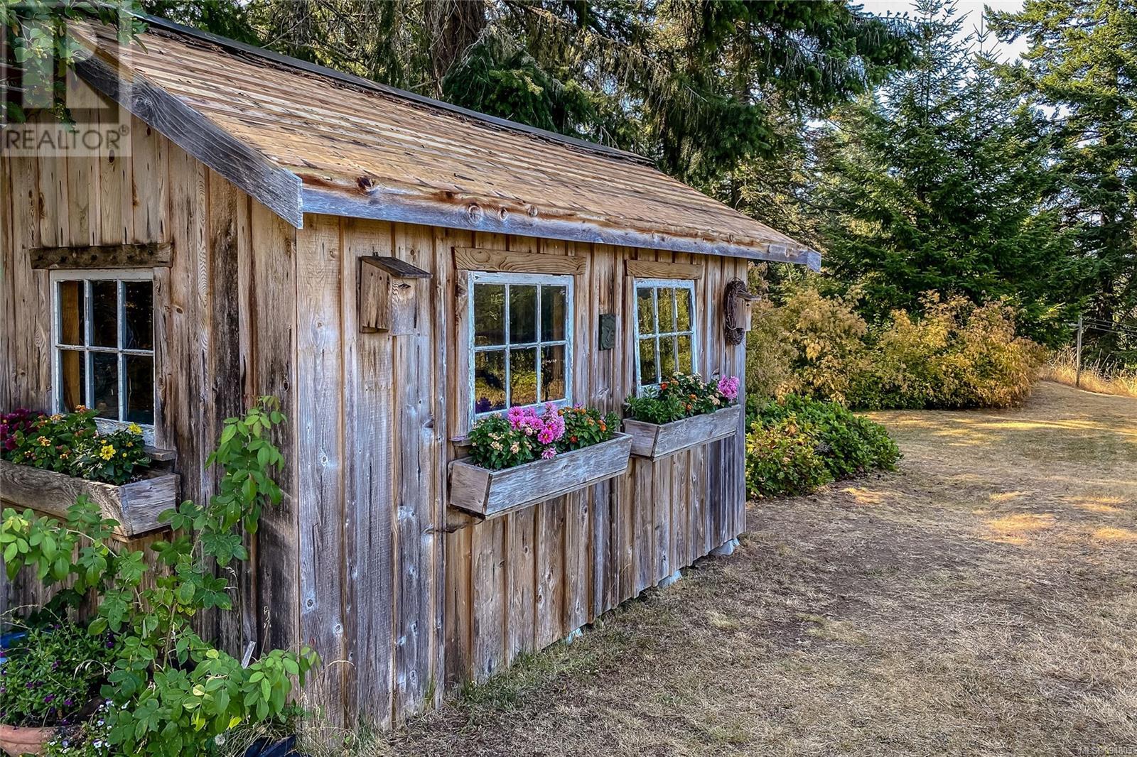  377 Seymour Heights, Salt Spring