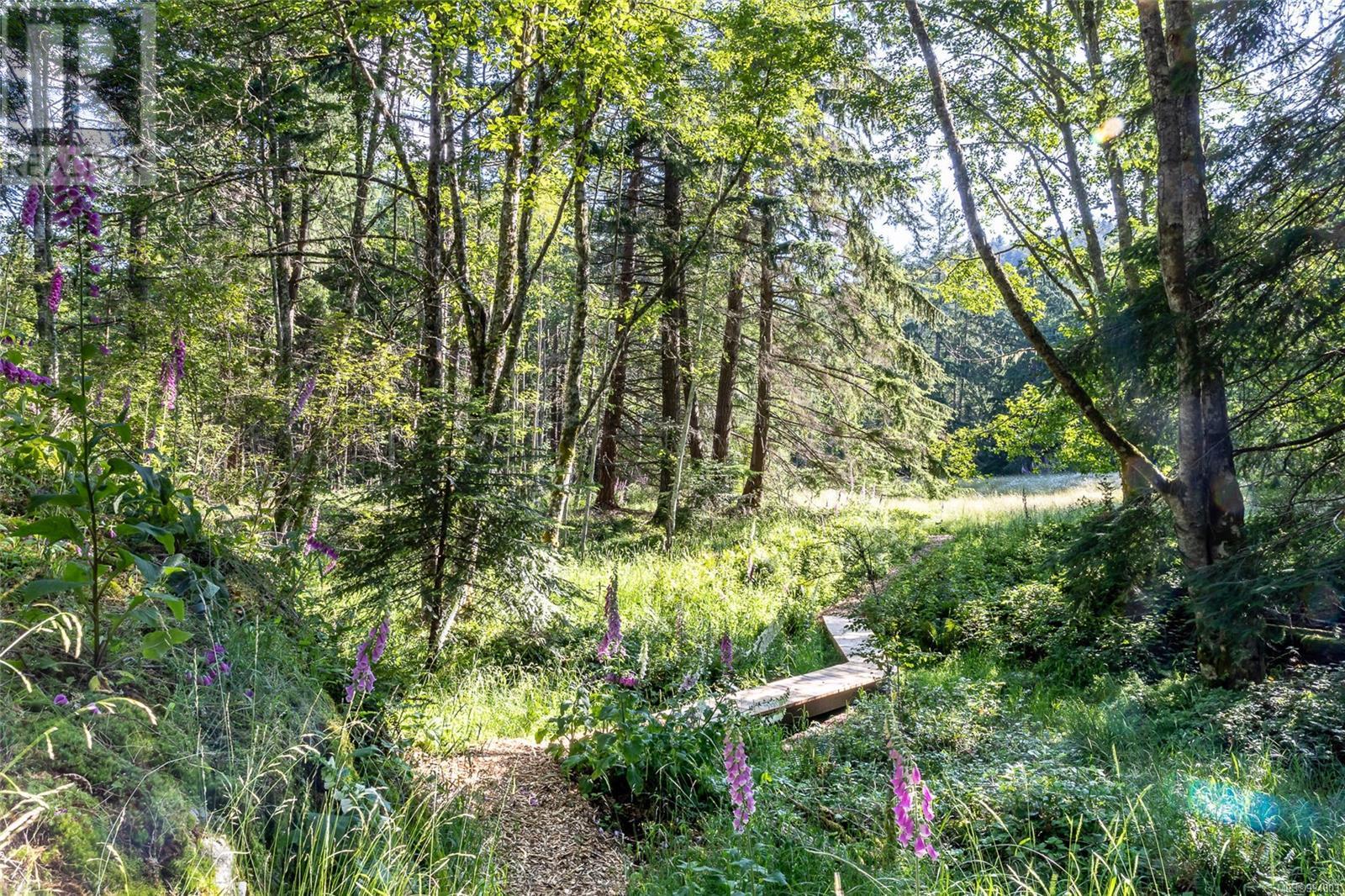  377 Seymour Heights, Salt Spring