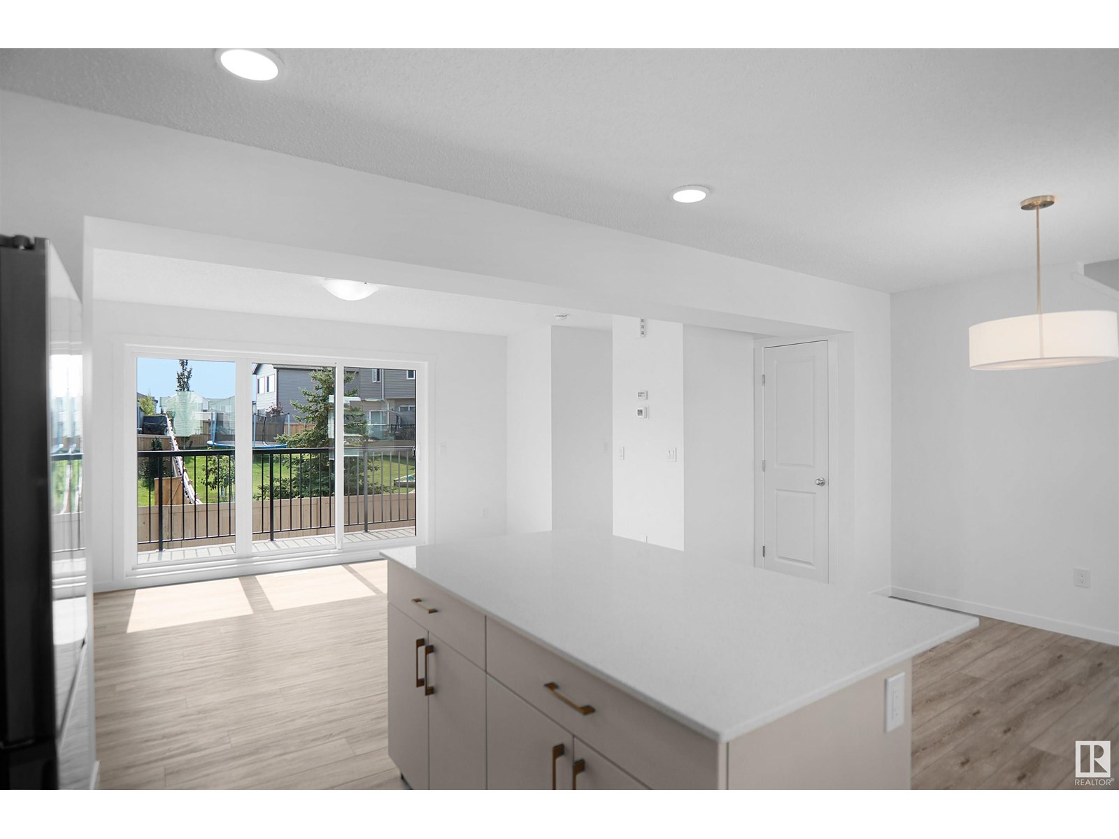 Photo 14 of 45 525 Secord Bv Nw, Edmonton AB