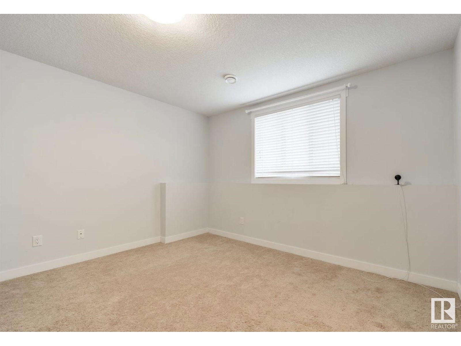 Photo 26 of 35 723 172 St Sw, Edmonton AB