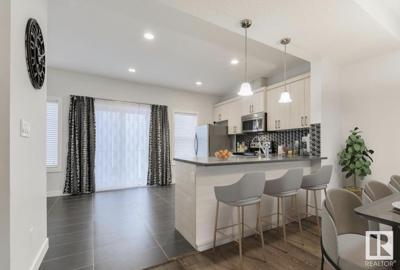 Photo 7 of 35 723 172 St Sw, Edmonton AB