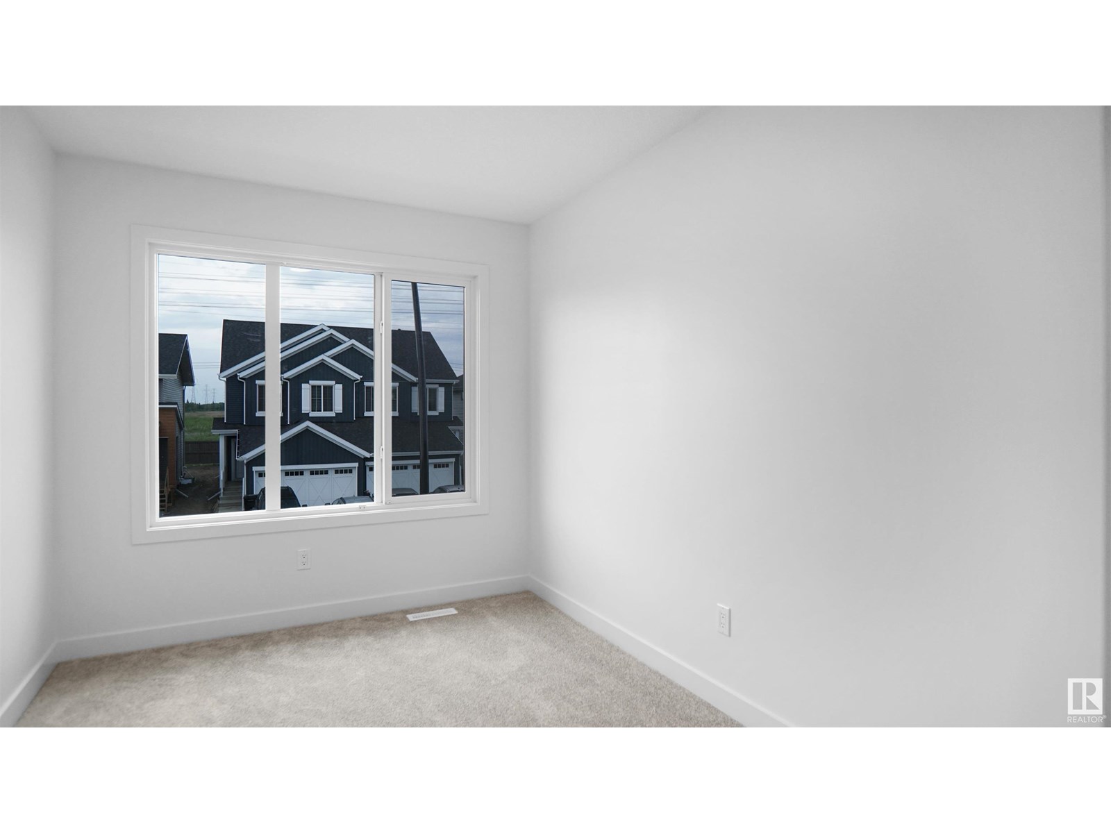 Photo 27 of 20931 16 Av Nw, Edmonton AB