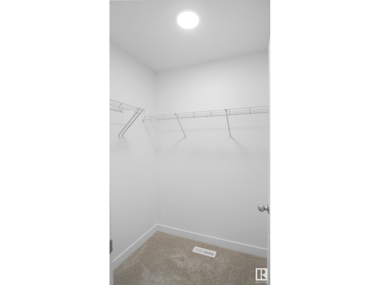 Photo 32 of 20931 16 Av Nw, Edmonton AB