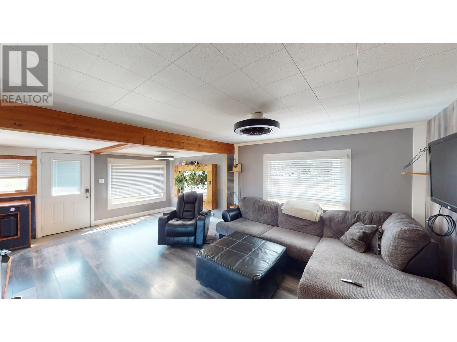 Photo 11 of 11004 101 Avenue, Fort St John BC