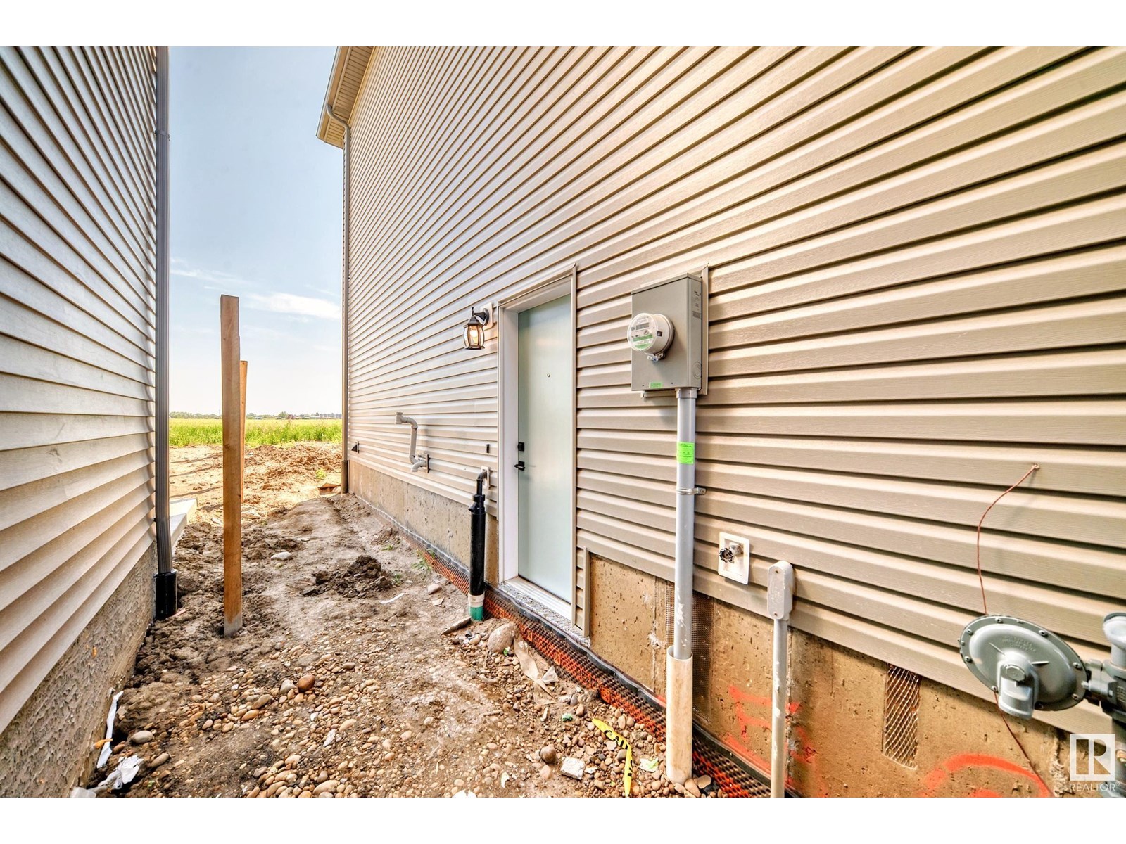 Photo 17 of 325 Bluff Cv, Leduc AB