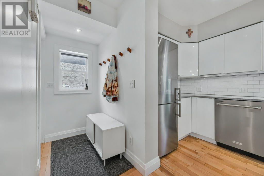 Single Family House for Sale in   Avenue NE Renfrew Calgary 