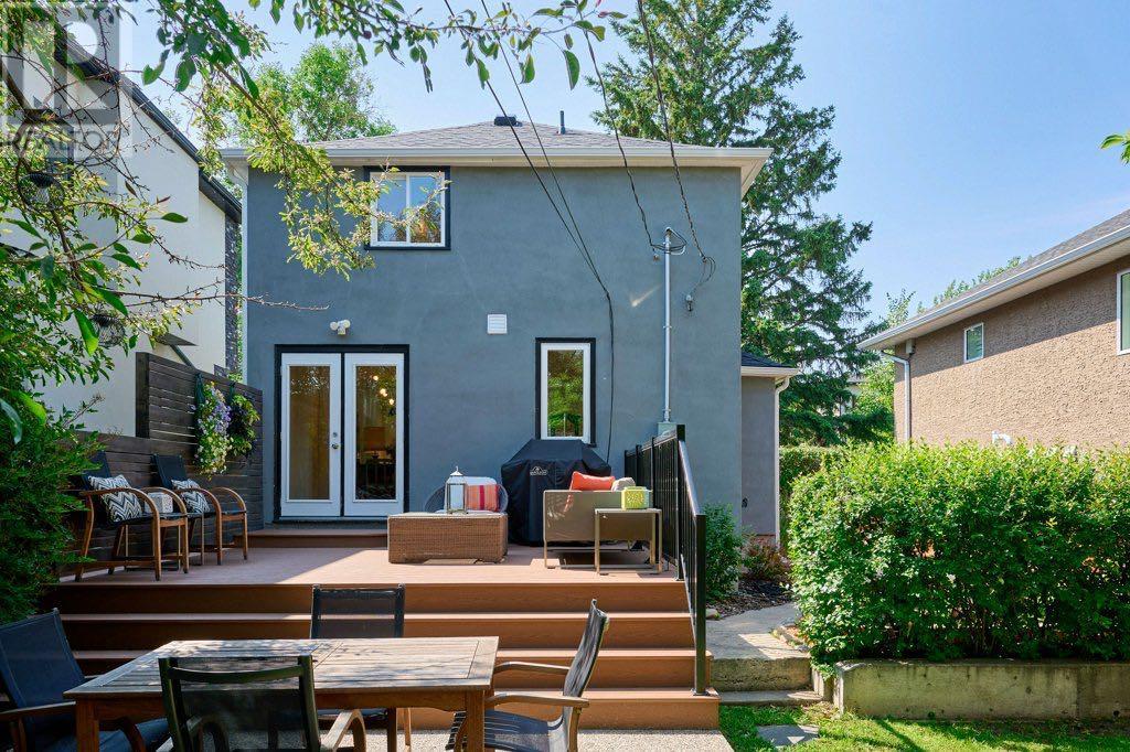 Single Family House for Sale in   Avenue NE Renfrew Calgary 