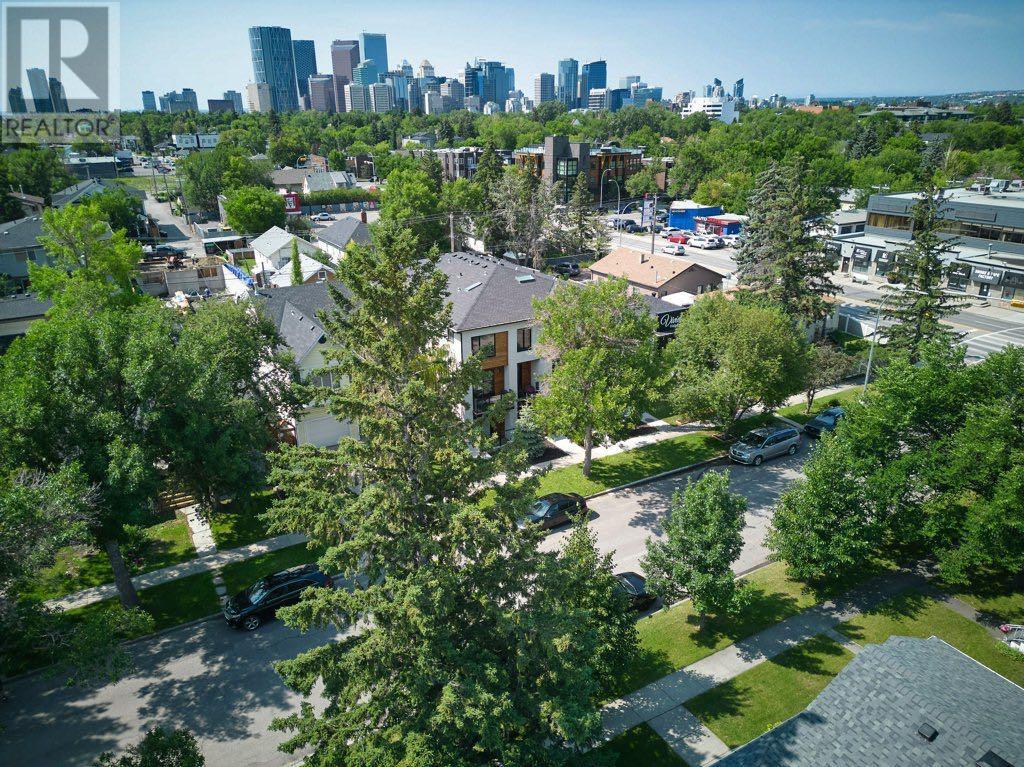 Single Family House for Sale in   Avenue NE Renfrew Calgary 