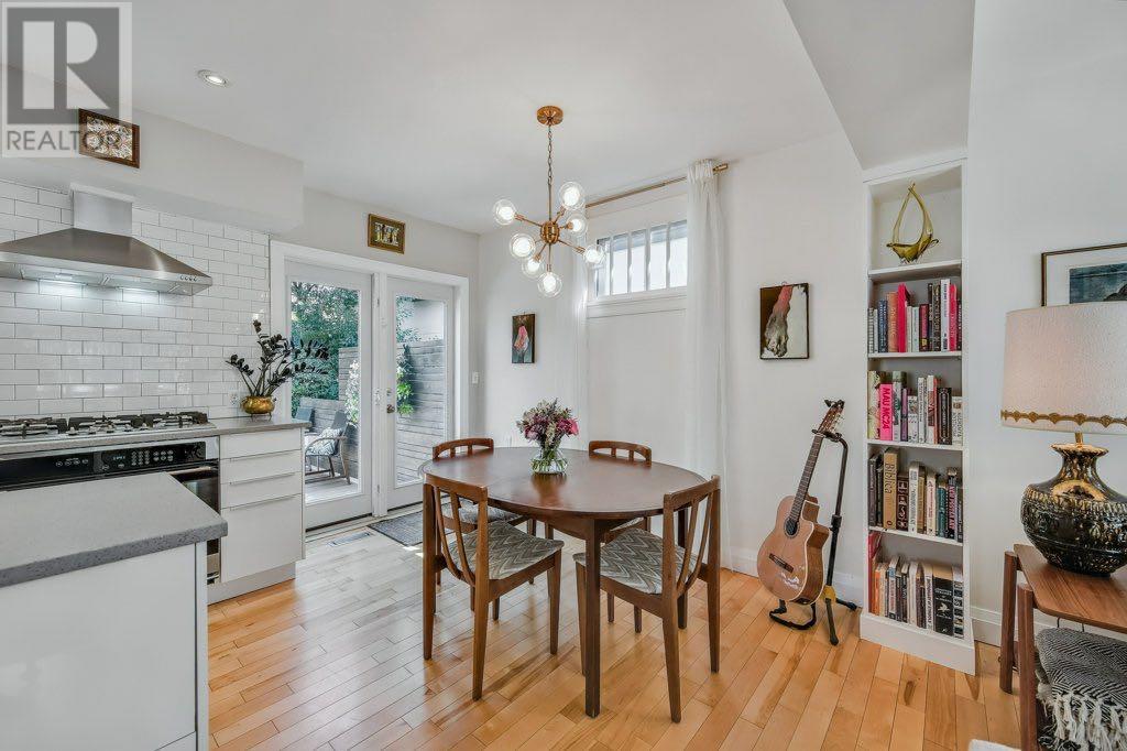 Single Family House for Sale in   Avenue NE Renfrew Calgary 