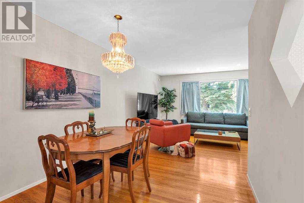 Single Family House Bungalow for Sale in  Hunterbow Crescent NW Huntington Hills Calgary 