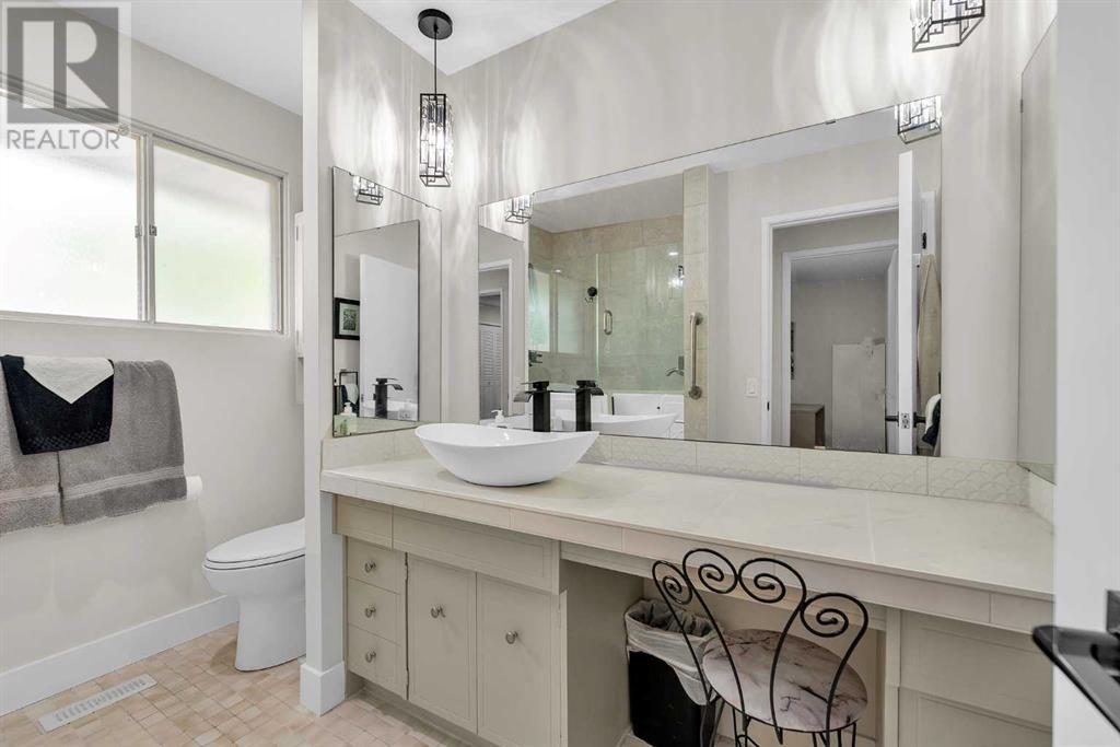Single Family House Bungalow for Sale in  Hunterbow Crescent NW Huntington Hills Calgary 