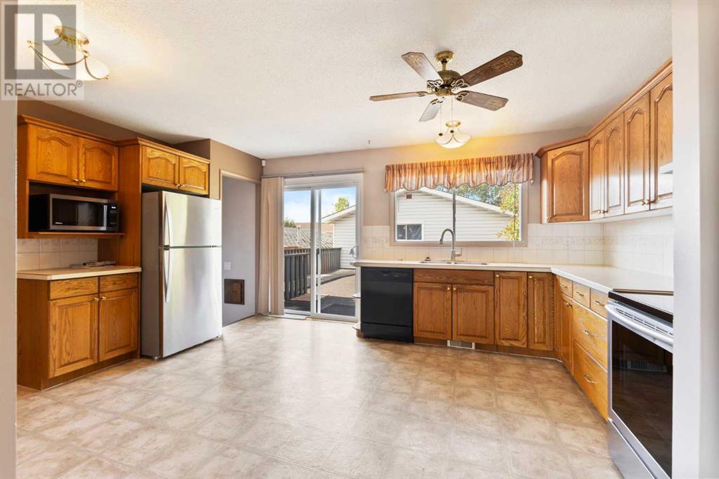 Single Family House Bungalow for Sale in  Rundleridge Road NE Rundle Calgary 
