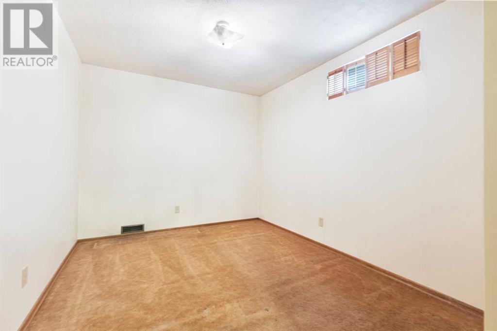 Single Family House Bungalow for Sale in  Rundleridge Road NE Rundle Calgary 
