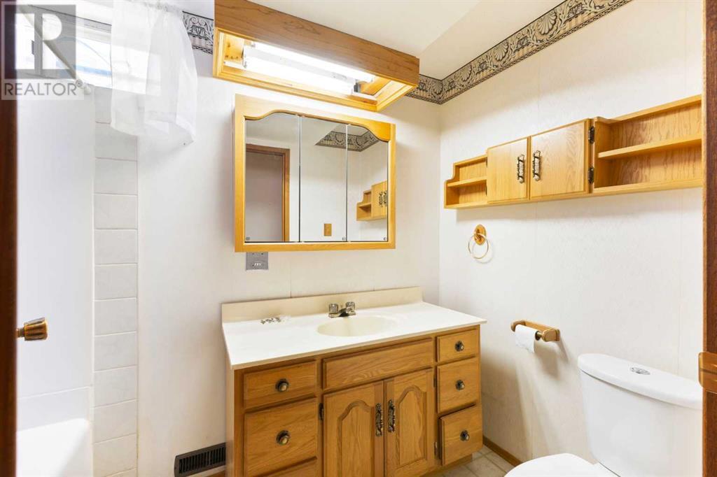 Single Family House Bungalow for Sale in  Rundleridge Road NE Rundle Calgary 