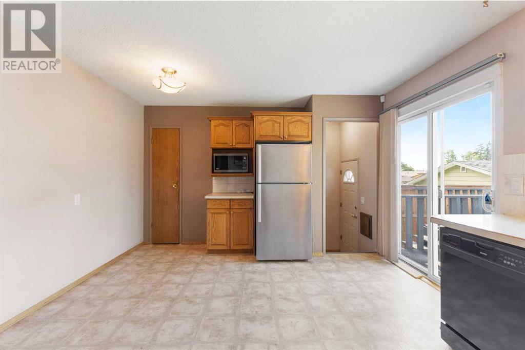 Single Family House Bungalow for Sale in  Rundleridge Road NE Rundle Calgary 