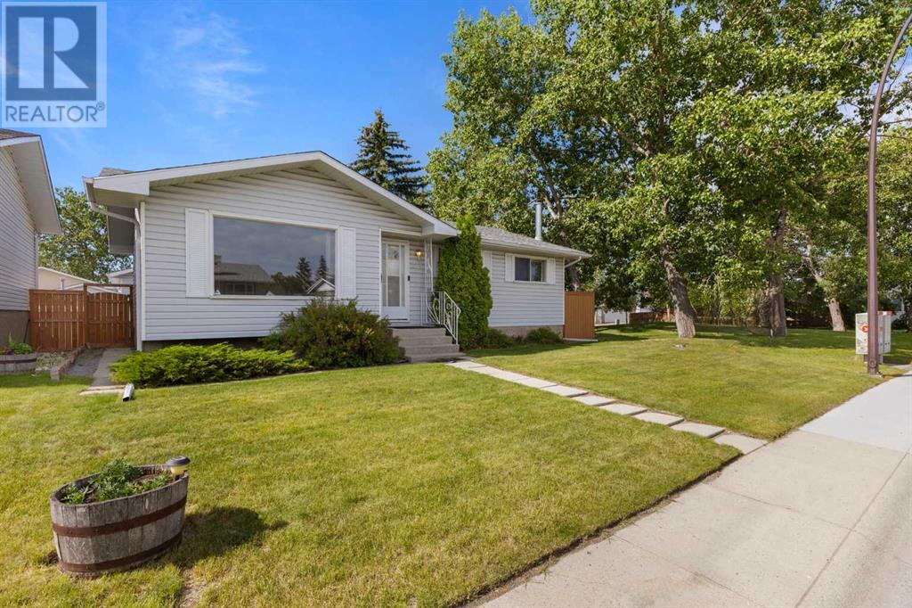 Single Family House Bungalow for Sale in  Rundleridge Road NE Rundle Calgary 