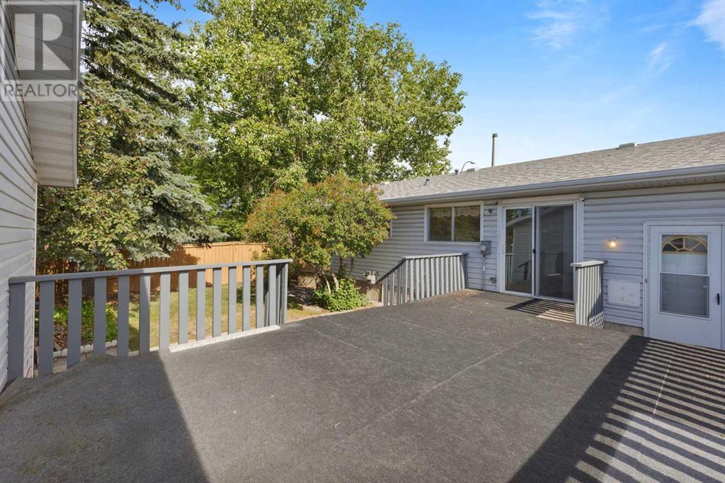 Single Family House Bungalow for Sale in  Rundleridge Road NE Rundle Calgary 