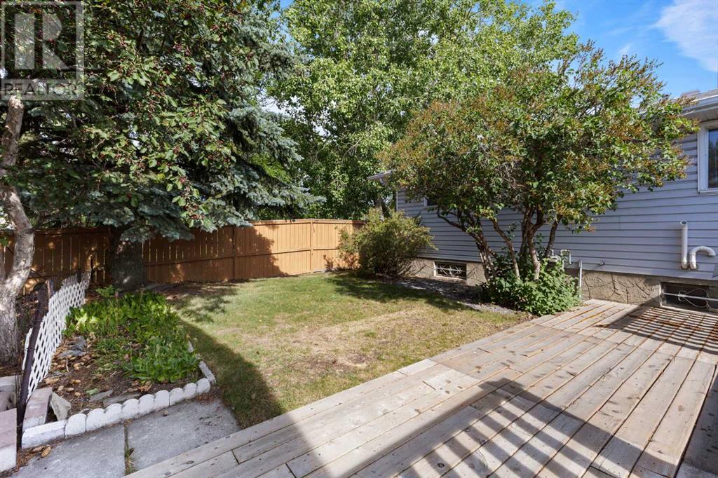 Single Family House Bungalow for Sale in  Rundleridge Road NE Rundle Calgary 