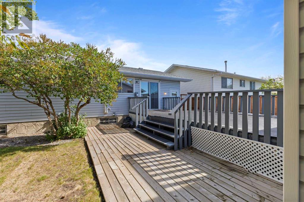 Single Family House Bungalow for Sale in  Rundleridge Road NE Rundle Calgary 