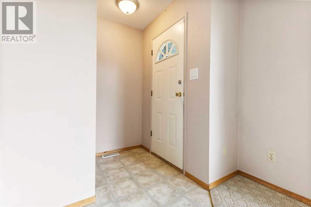 Single Family House Bungalow for Sale in  Rundleridge Road NE Rundle Calgary 