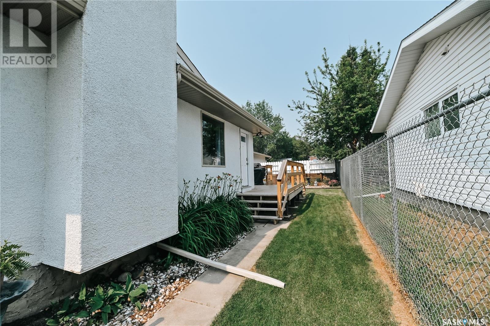 Single Family House for Sale in  th AVENUE E Prince Albert 