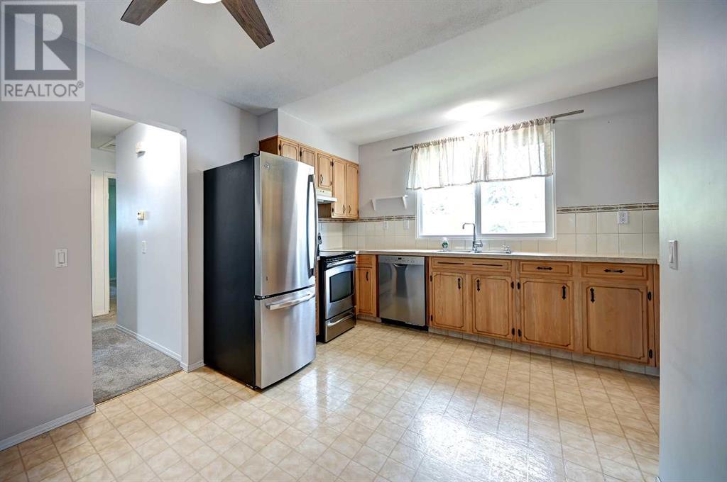 Single Family House Bungalow for Sale in  Cantabrian Drive SW Canyon Meadows Calgary 