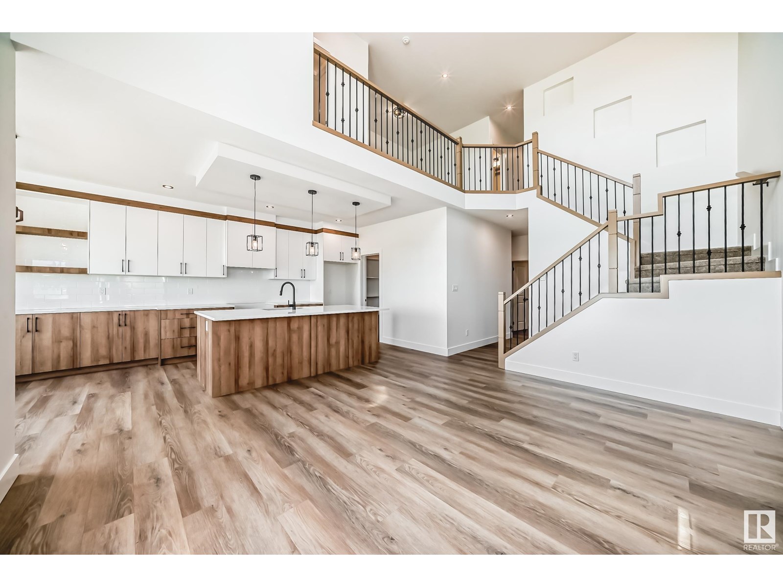 Photo 18 of 325 Bluff Cv, Leduc AB