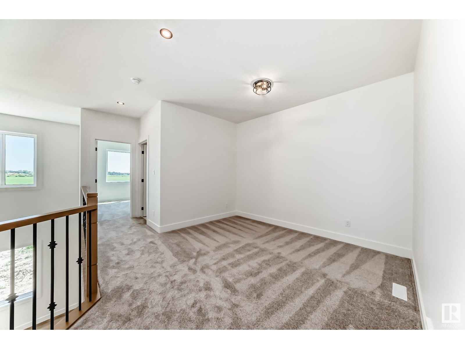 Photo 6 of 325 Bluff Cv, Leduc AB