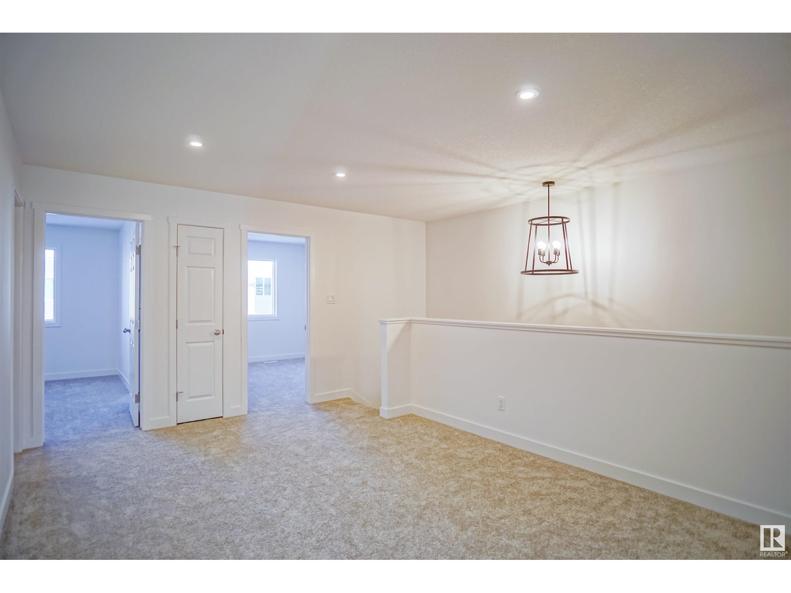 Photo 10 of 1027 14 Av Nw, Edmonton AB