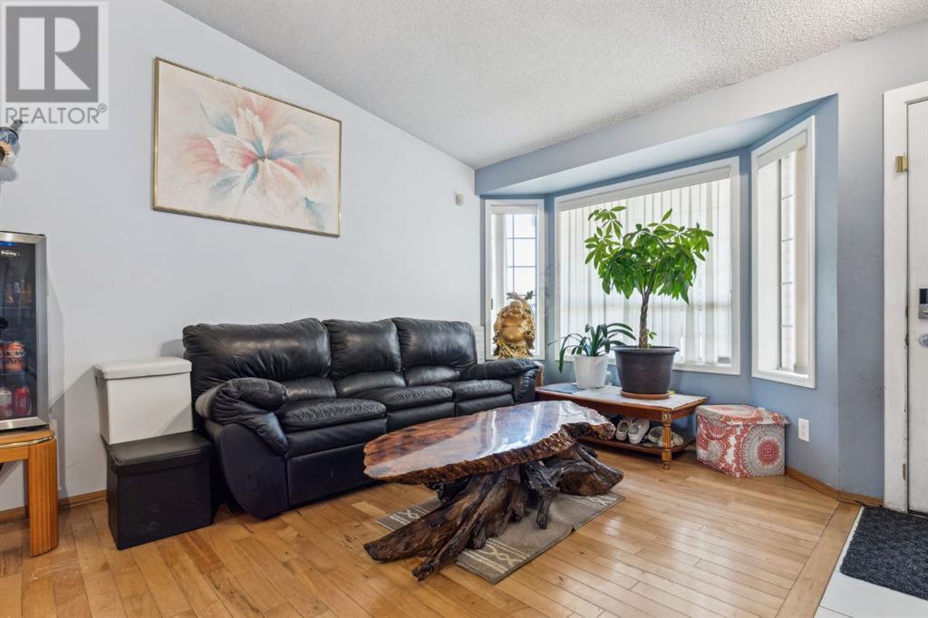 Single Family House 4 Level for Sale in  Applewood Drive SE Applewood Park Calgary 