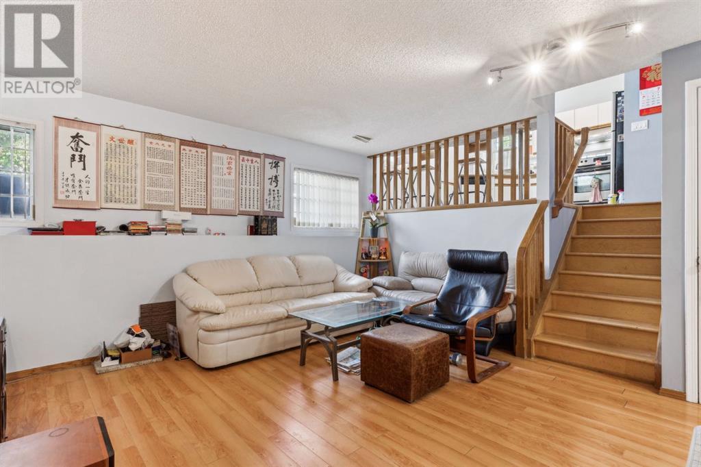 Single Family House 4 Level for Sale in  Applewood Drive SE Applewood Park Calgary 