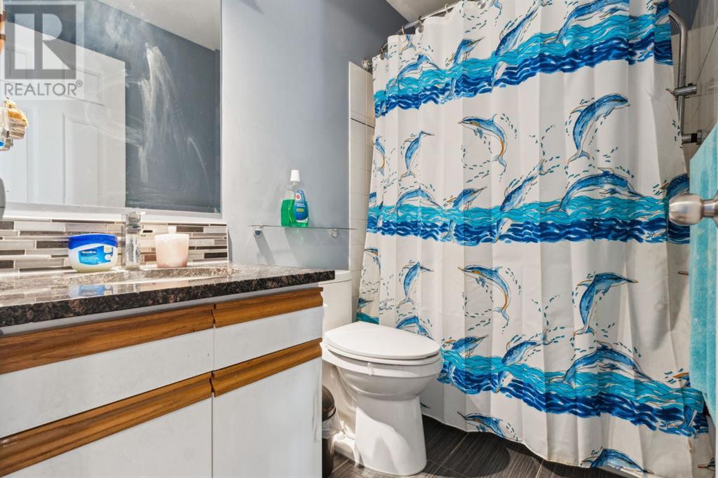 Single Family House 4 Level for Sale in  Applewood Drive SE Applewood Park Calgary 