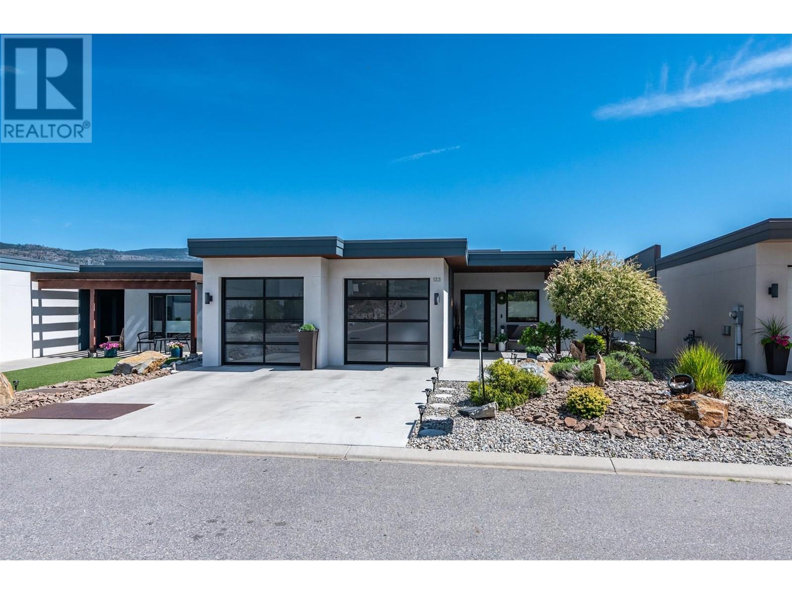  123 View Road, Penticton