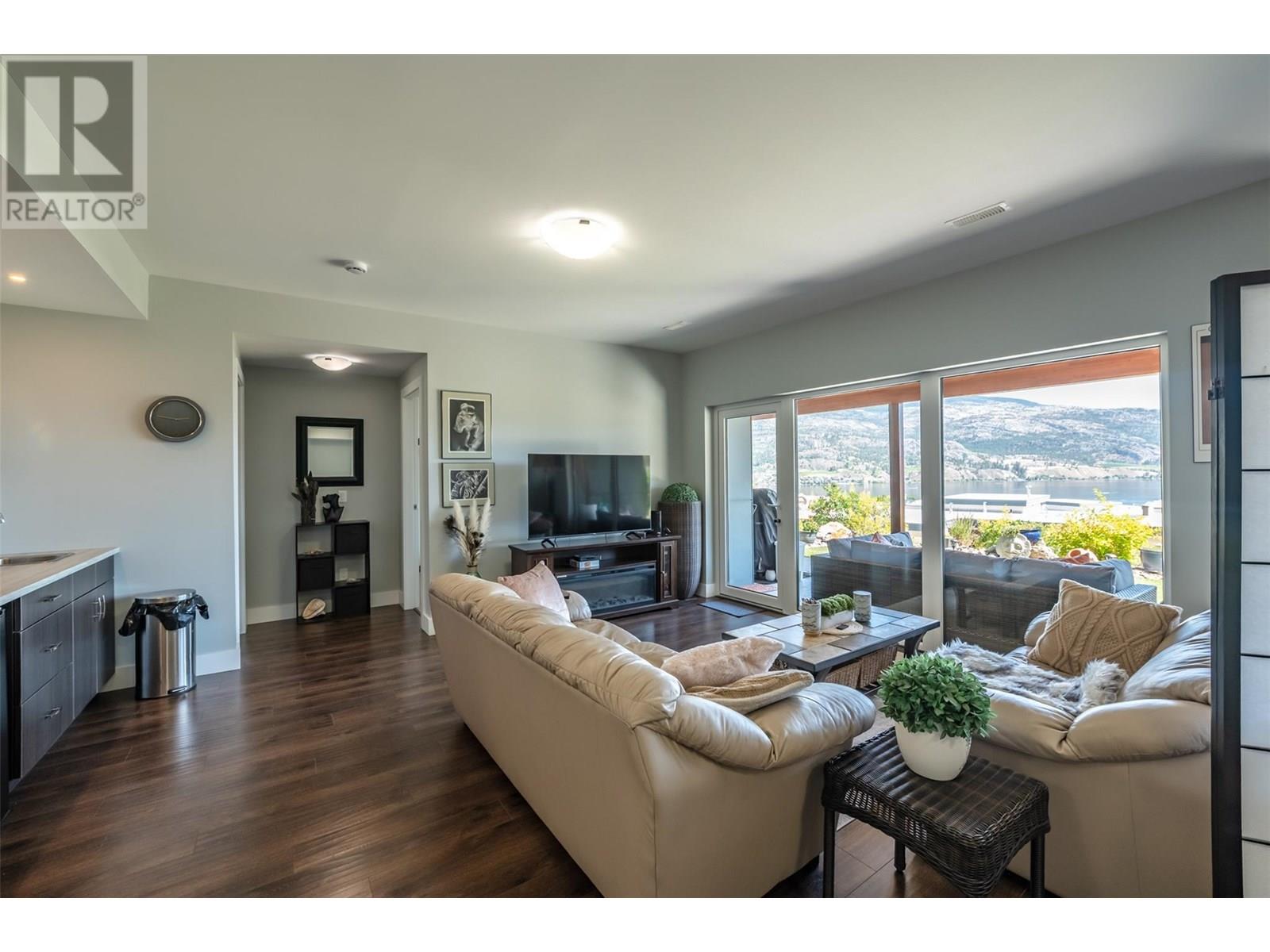 123 View Road, Penticton