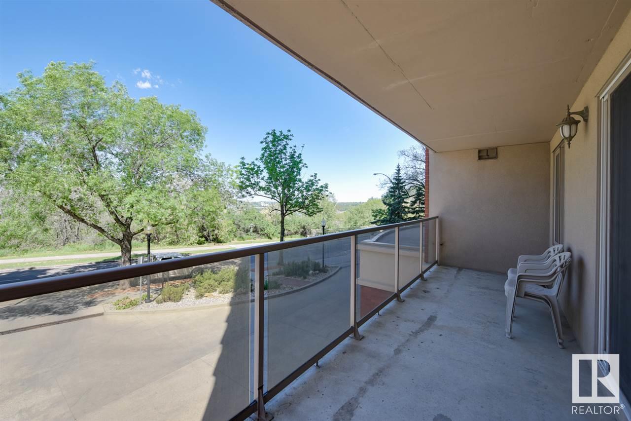 Photo 14 of 202 10649 Saskatchewan Dr Nw, Edmonton AB