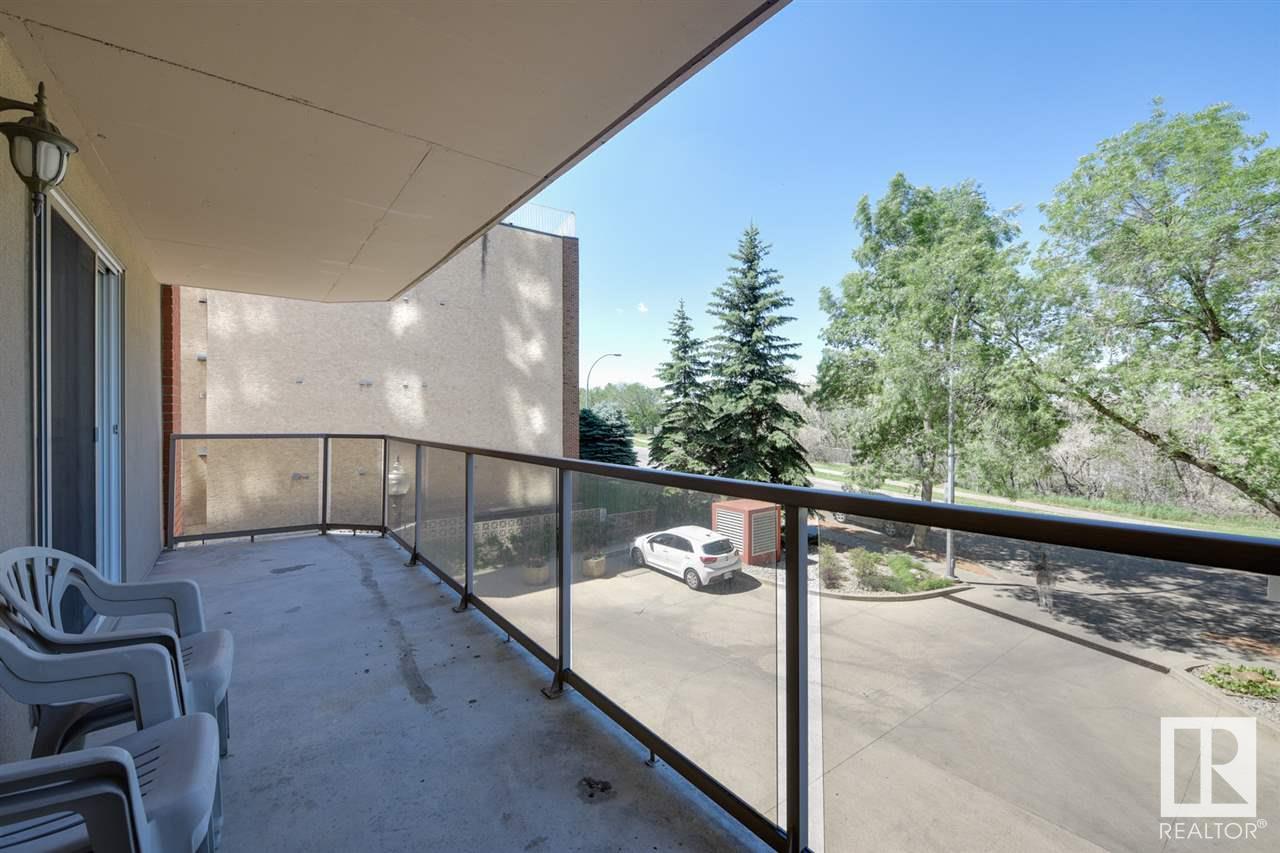 Photo 16 of 202 10649 Saskatchewan Dr Nw, Edmonton AB