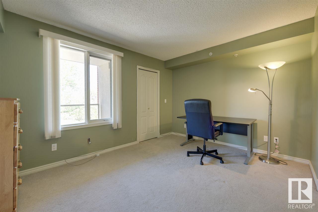 Photo 23 of 202 10649 Saskatchewan Dr Nw, Edmonton AB