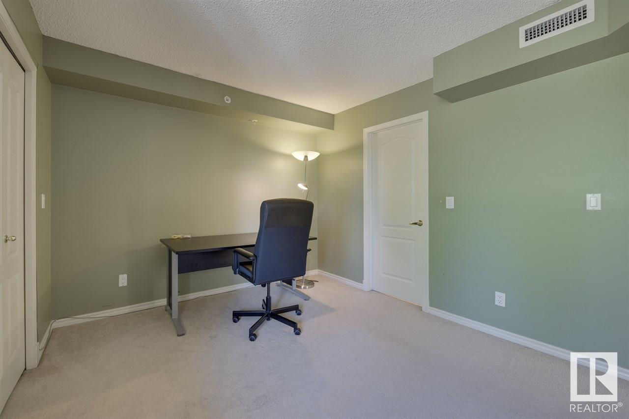 Photo 24 of 202 10649 Saskatchewan Dr Nw, Edmonton AB