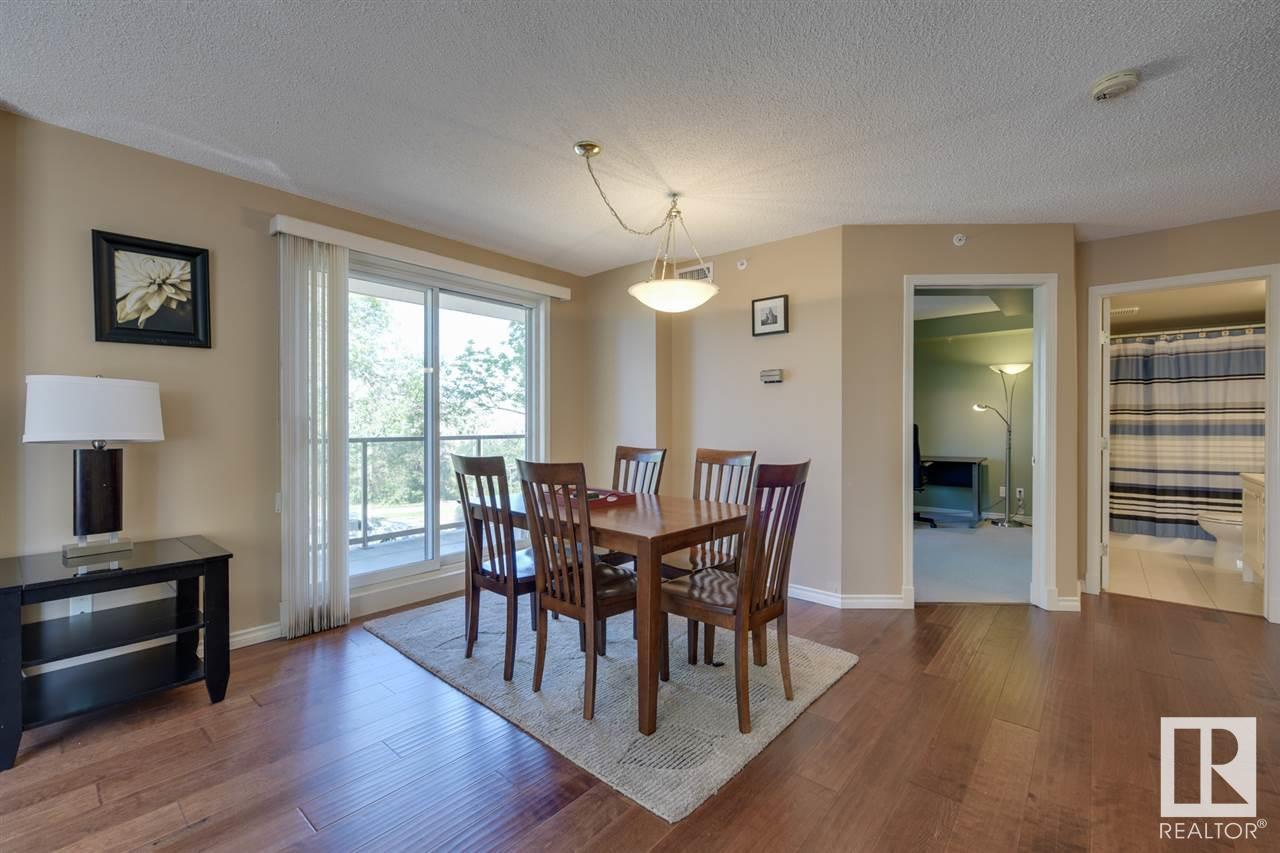 Photo 6 of 202 10649 Saskatchewan Dr Nw, Edmonton AB