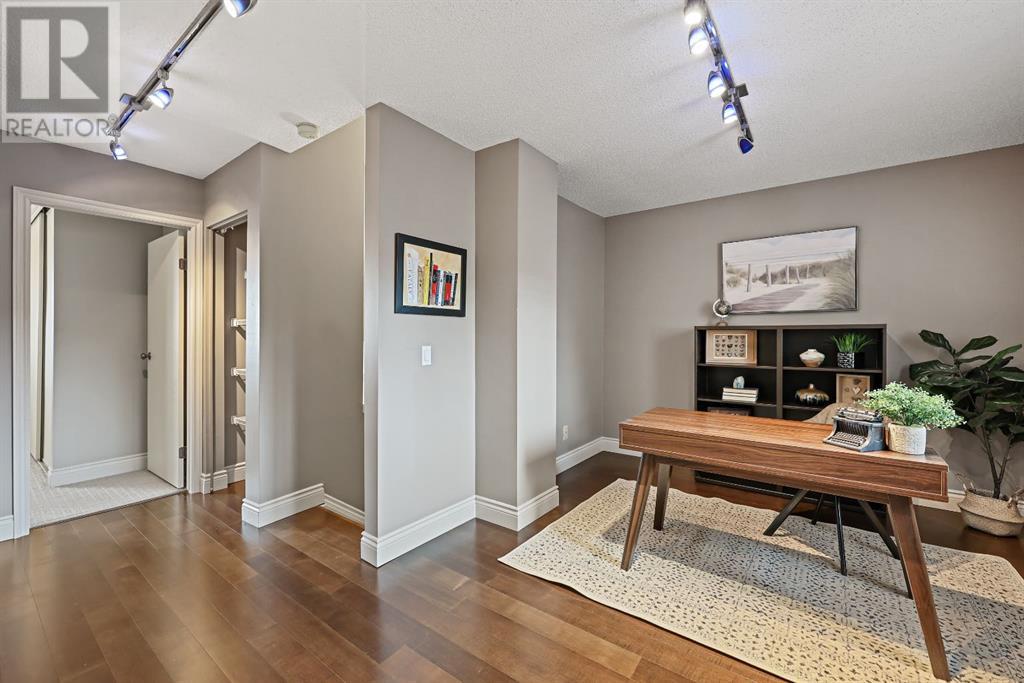 Single Family House for Sale in   Patina Drive SW Patterson Calgary 
