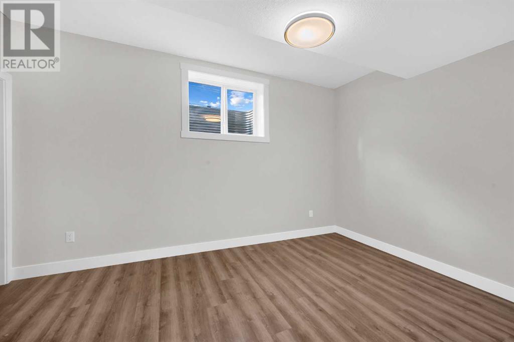 Single Family House for Sale in  Bowness Road NW Bowness Calgary 