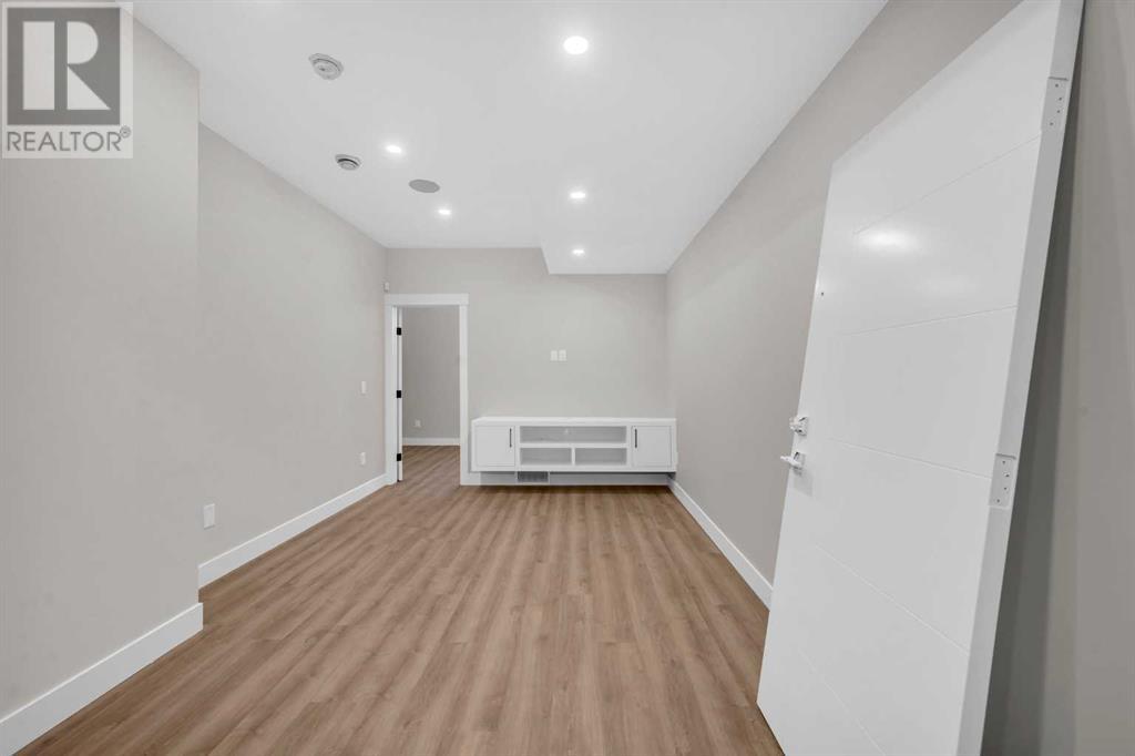 Single Family House for Sale in  Bowness Road NW Bowness Calgary 
