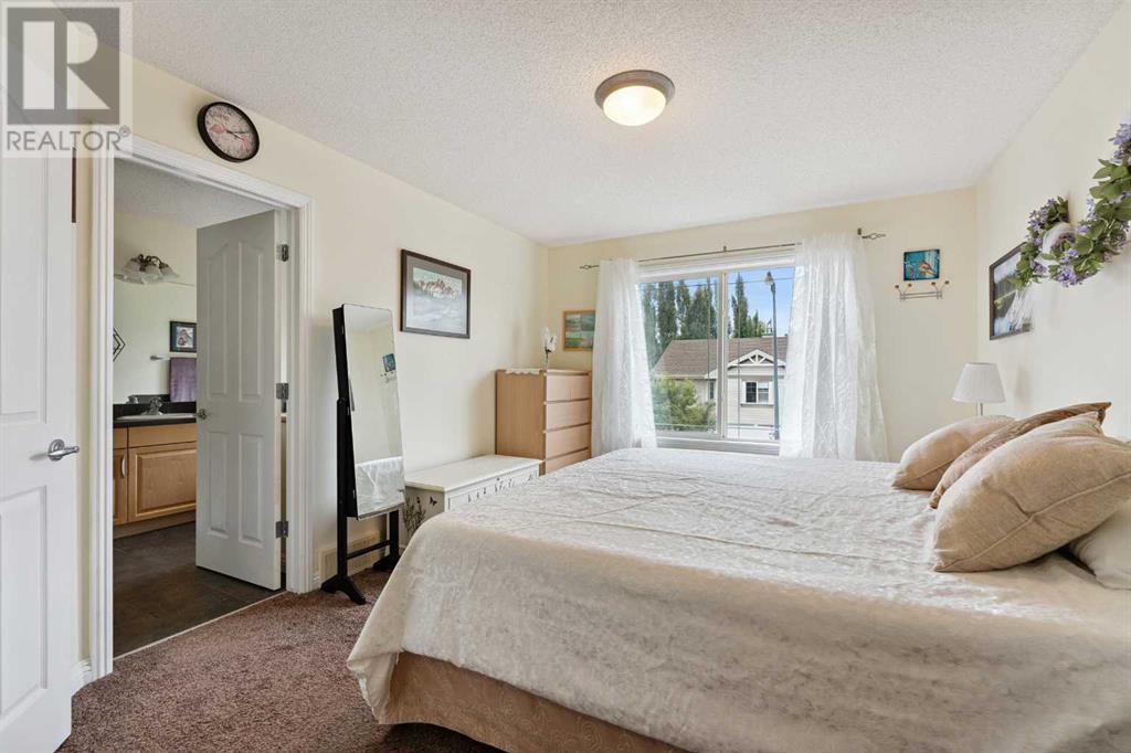 Single Family House 4 Level for Sale in  Prestwick Heath SE McKenzie Towne Calgary 