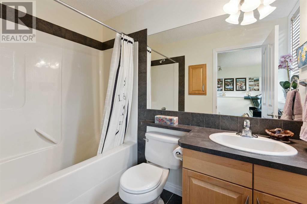 Single Family House 4 Level for Sale in  Prestwick Heath SE McKenzie Towne Calgary 