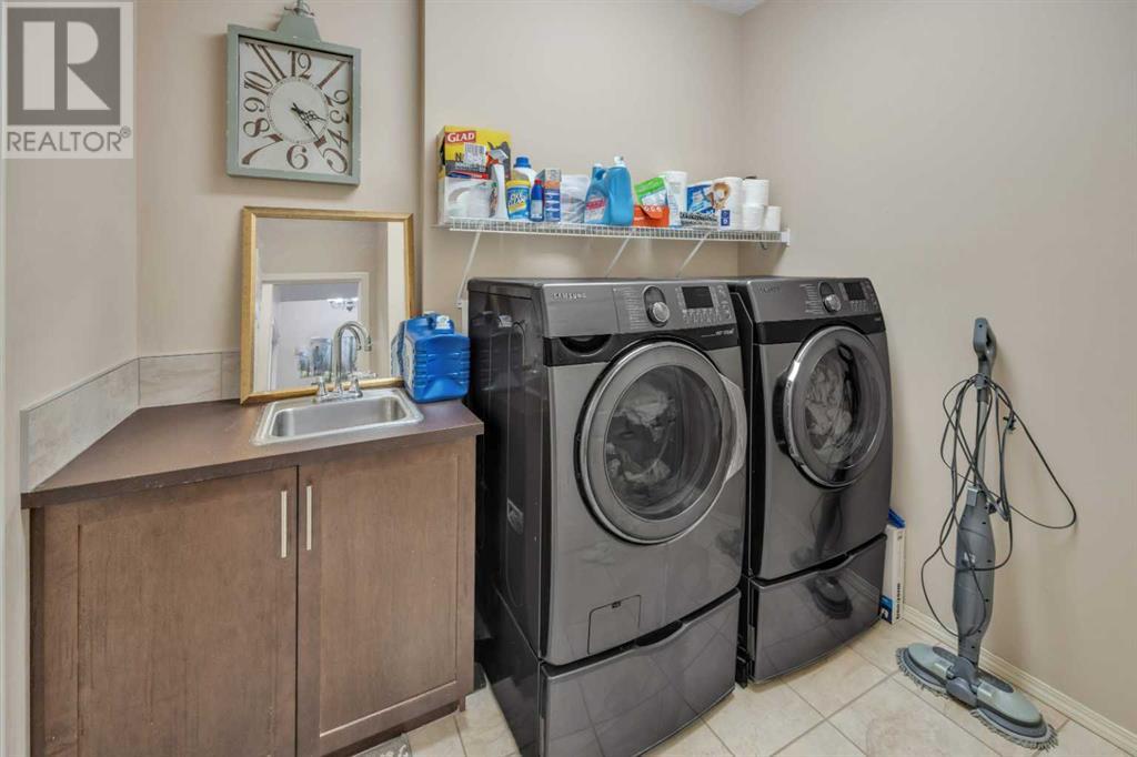 Single Family House for Sale in  Evanspark Circle NW Evanston Calgary 