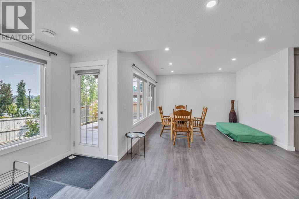 Single Family House for Sale in  Evanspark Circle NW Evanston Calgary 