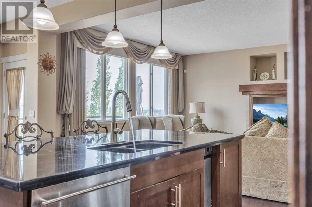 Single Family House for Sale in  Evanspark Circle NW Evanston Calgary 