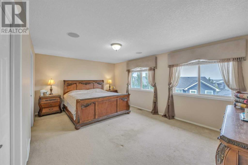Single Family House for Sale in  Evanspark Circle NW Evanston Calgary 